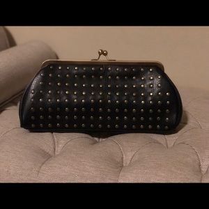 Amazing black clutch